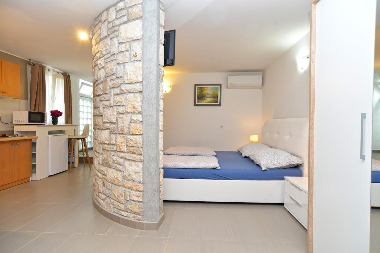 Apartments Volf 1405 Peroj Εξωτερικό φωτογραφία