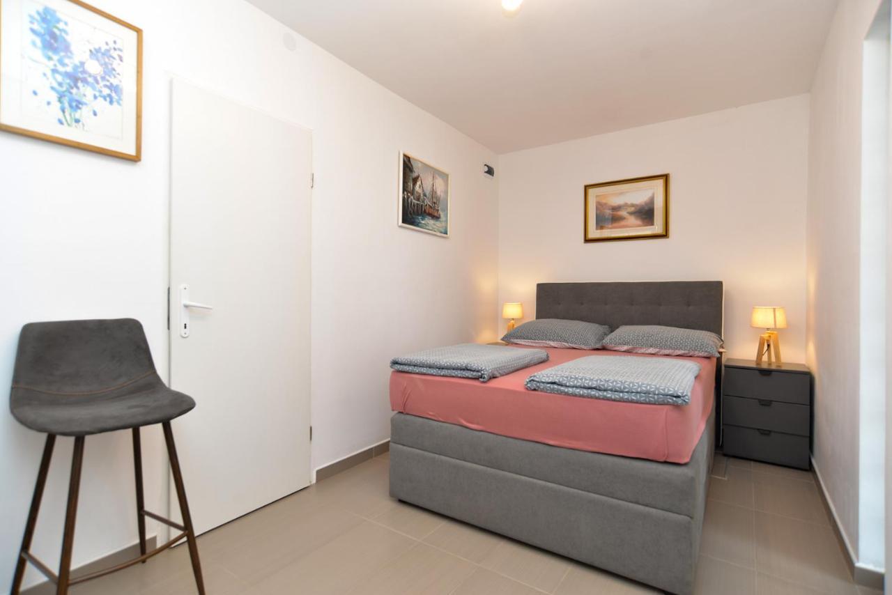 Apartments Volf 1405 Peroj Εξωτερικό φωτογραφία