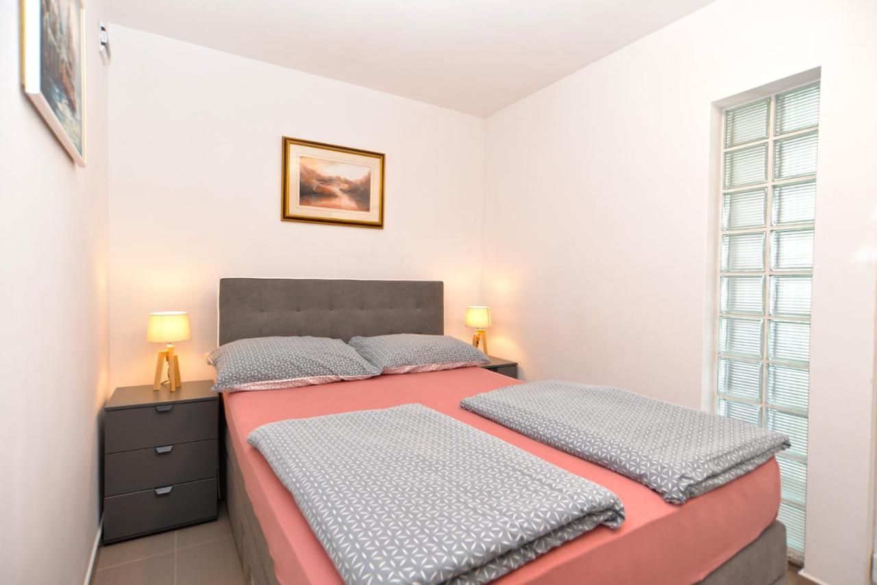 Apartments Volf 1405 Peroj Εξωτερικό φωτογραφία