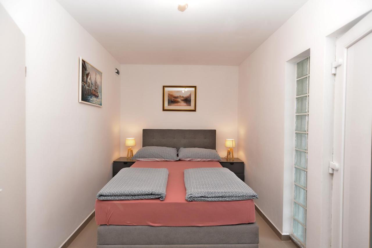 Apartments Volf 1405 Peroj Εξωτερικό φωτογραφία
