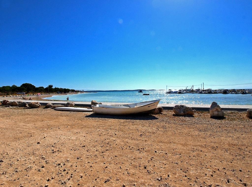 Apartments Volf 1405 Peroj Εξωτερικό φωτογραφία