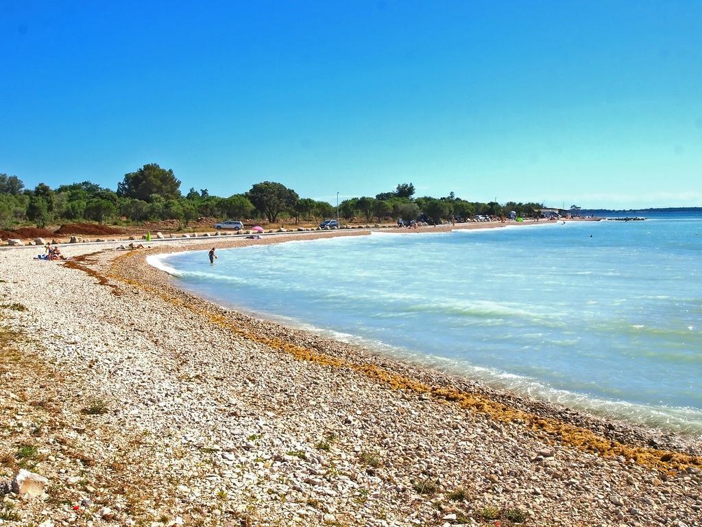 Apartments Volf 1405 Peroj Εξωτερικό φωτογραφία