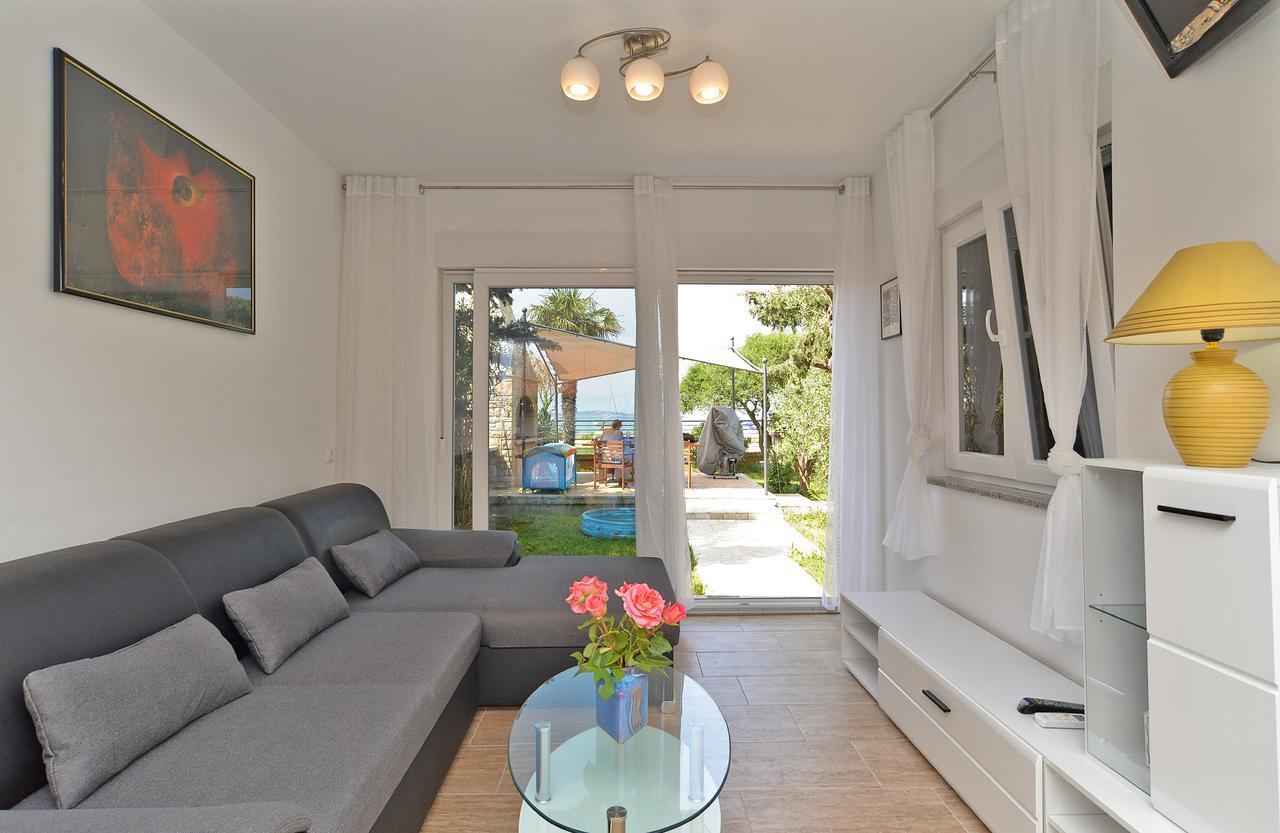 Apartments Volf 1405 Peroj Εξωτερικό φωτογραφία