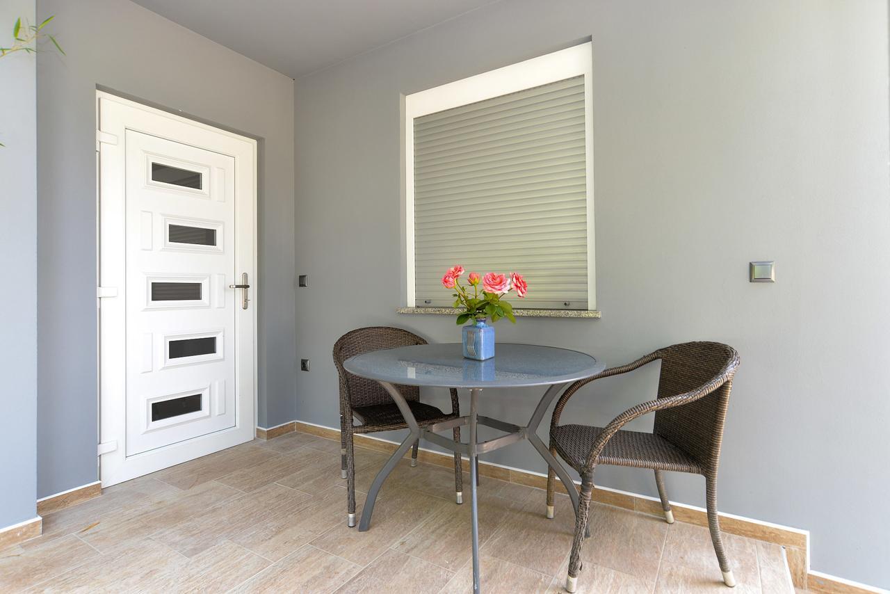 Apartments Volf 1405 Peroj Εξωτερικό φωτογραφία